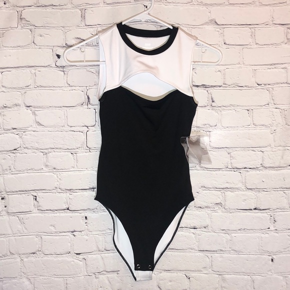 NEW! Good American Bodysuit Size 0 - Picture 3 of 10